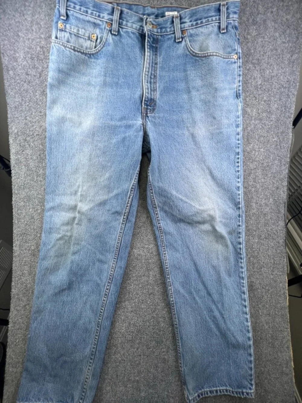 VTG Levi’s 550 Relaxed Fit Paper Tag Canada Made Blue Denim Jeans 40x32